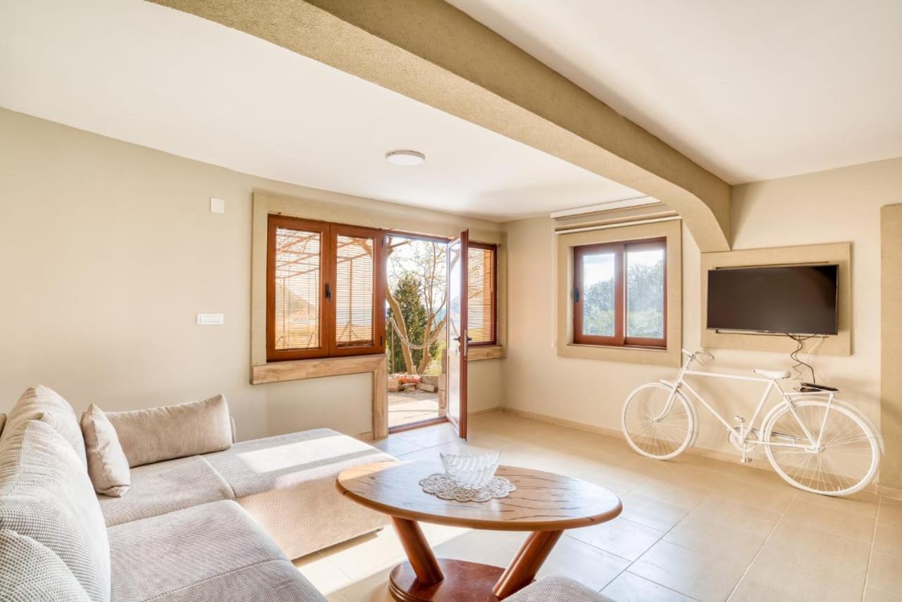 Savovic_Lux Apartment Petrovac Exterior photo