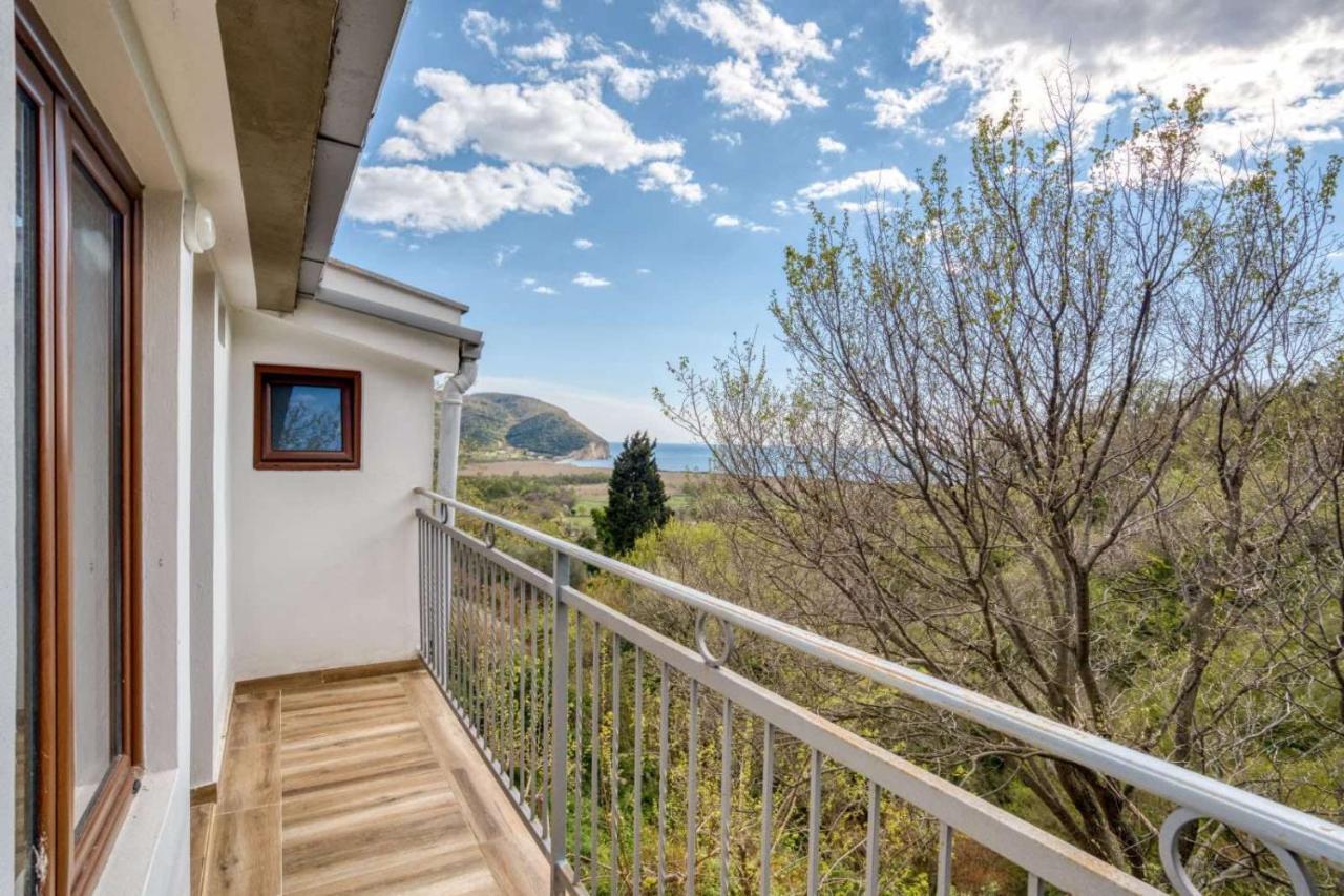 Savovic_Lux Apartment Petrovac Exterior photo